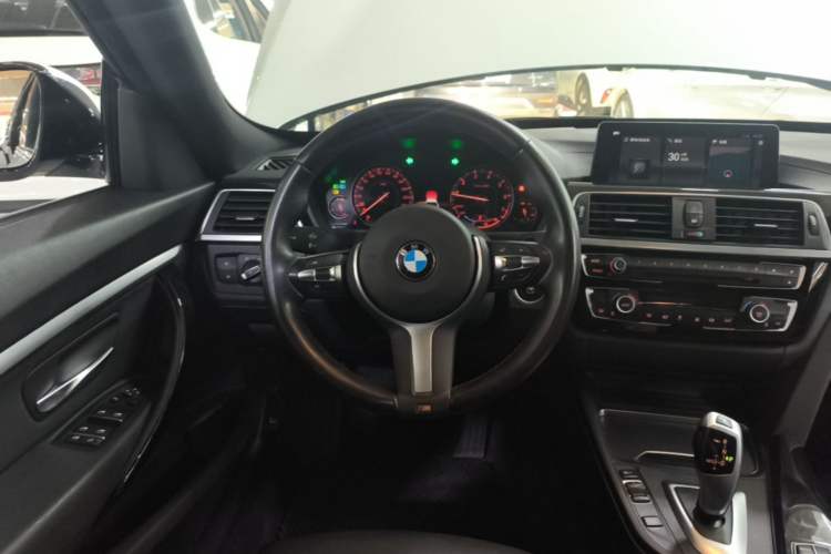 Used BMW 3 Series GT 2020 320i M Sport Package Steering Wheel