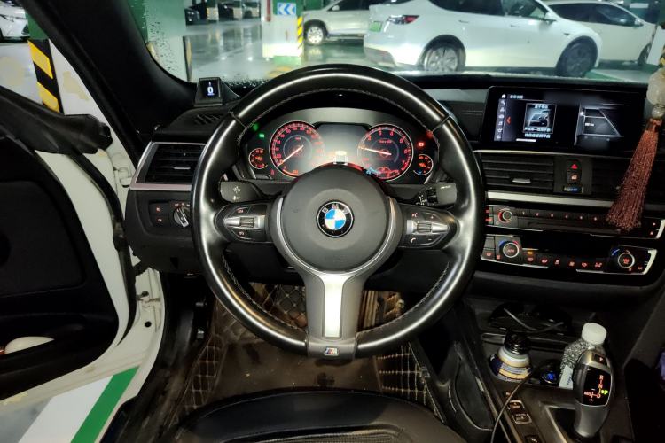 Used BMW 3 Series GT 2020 320i M Sport Package Steering Wheel
