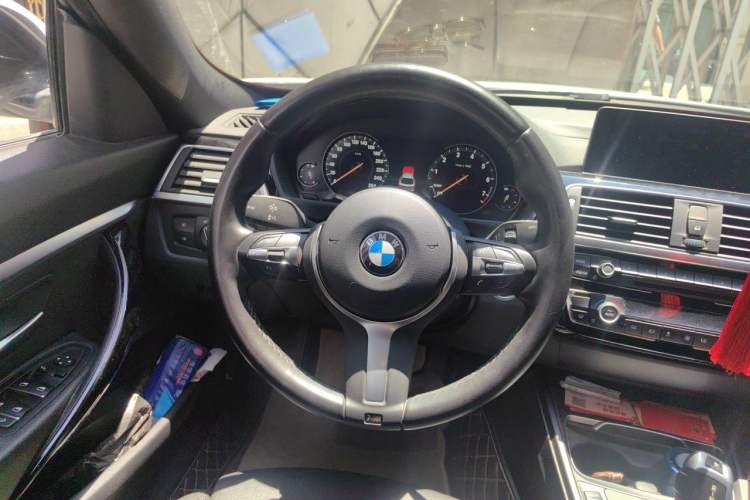 Used BMW 3 Series GT 2020 320i M Sport Package Steering Wheel