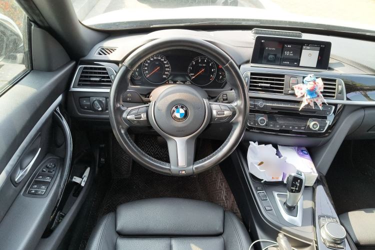 Used BMW 3 Series GT 2020 320i M Sport Package Steering Wheel