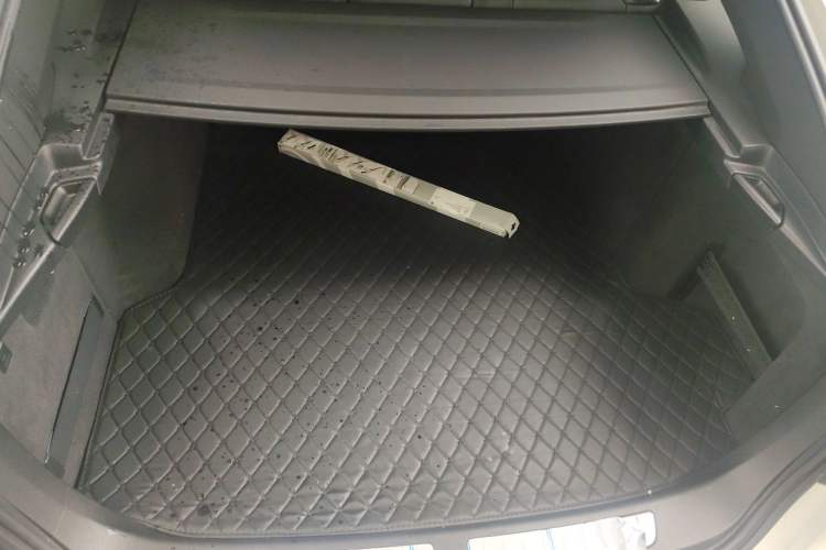Used BMW 3 Series GT 2020 320i M Sport Package Trunk
