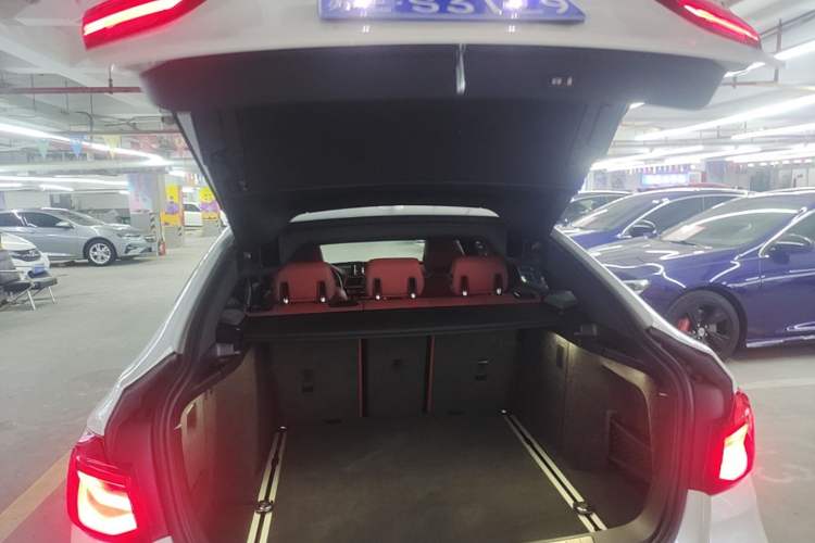 Used BMW 3 Series GT 2020 320i M Sport Night Edition Trunk