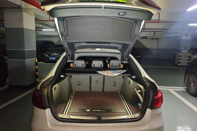 Used BMW 3 Series GT 2020 320i M Sport Package Trunk