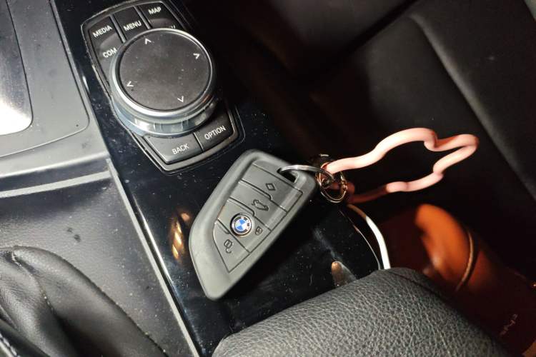 Used BMW 3 Series GT 2020 320i M Sport Package Vehicle Key