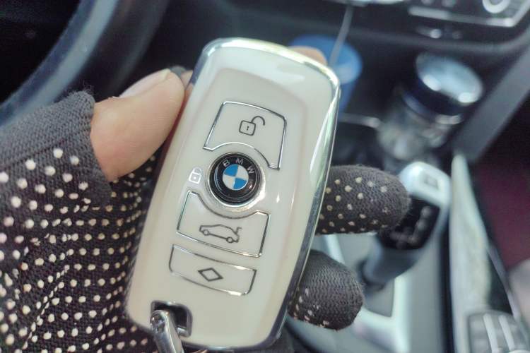 Used BMW 3 Series GT 2020 320i M Sport Package Vehicle Key