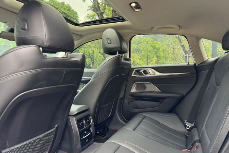 Used BMW 4 Series 2022 425i Gran Coupe M Sport Package Interior 2