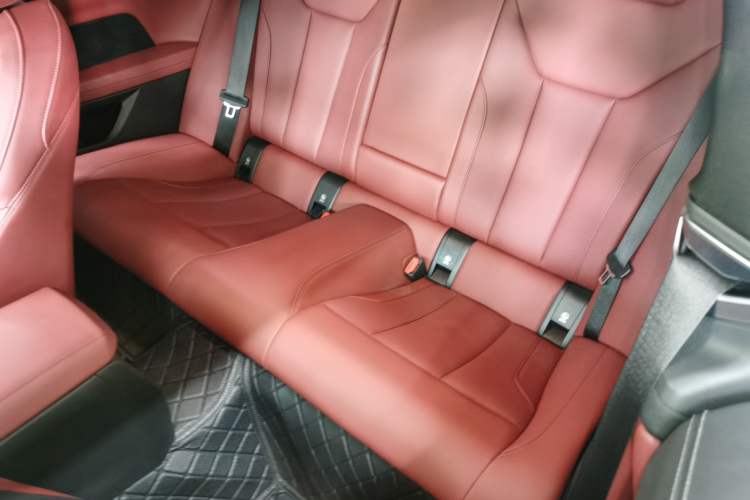 Used BMW 4 Series 2022 425i Fashion Model M Sport Night Edition Package Interior 4
