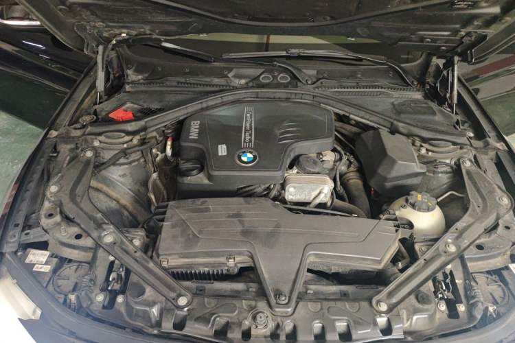 Used BMW 4 Series 2014 428i Convertible Sport Design Package Engine Bay