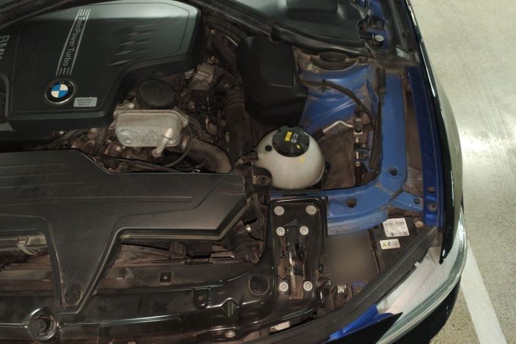 Used BMW 4 Series 2014 420i Design Package Model Engine Bay Left