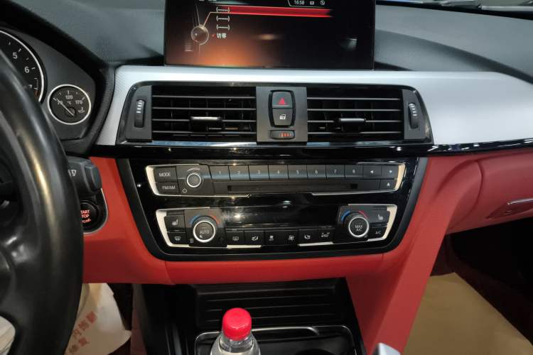 Used BMW 4 Series 2014 420i Convertible Design Line Package Audio And AC Panel
