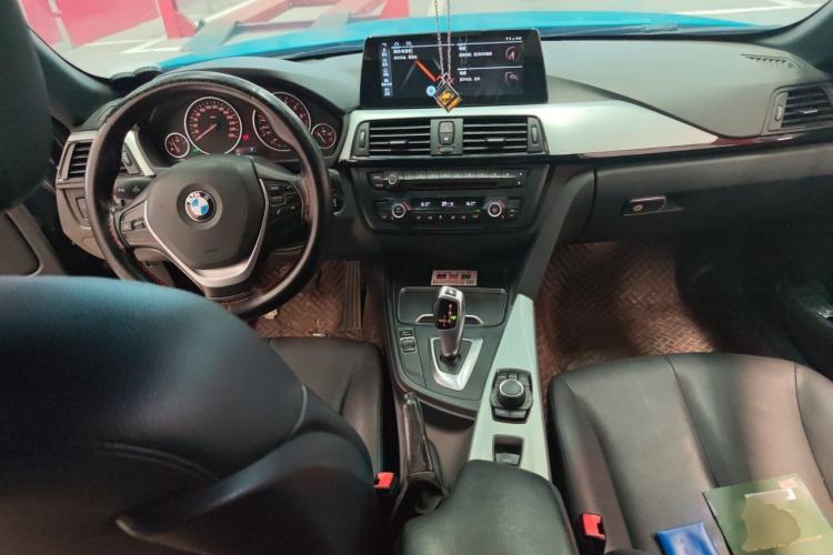 Used BMW 4 Series 2014 420i Convertible Fashion Model Center Console