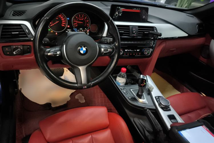 Used BMW 4 Series 2014 420i Convertible Design Line Package Center Console