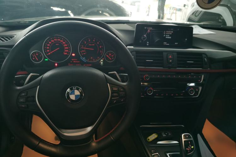 Used BMW 4 Series 2014 428i Gran Coupe Design Package Edition Center Console