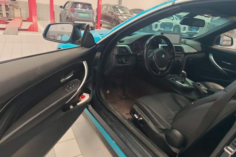 Used BMW 4 Series 2014 420i Convertible Fashion Model Driver Seat