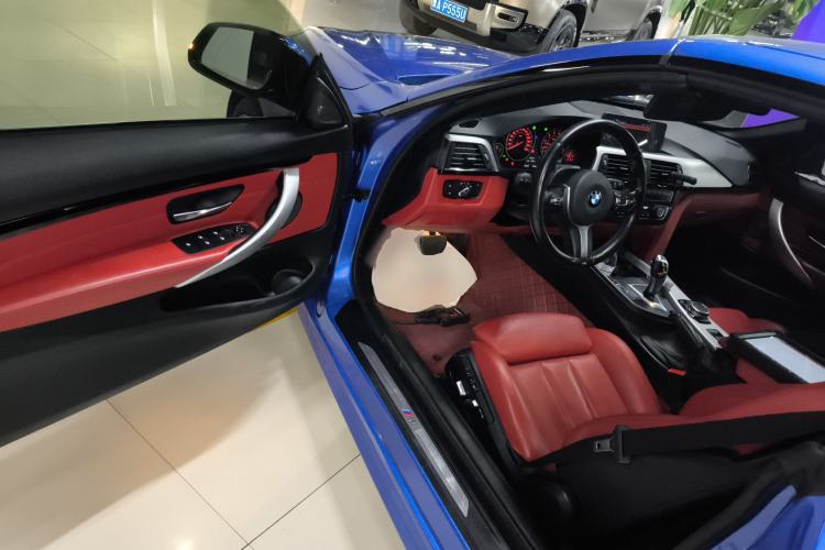 Used BMW 4 Series 2014 420i Convertible Design Line Package Driver Seat