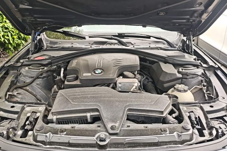 Used BMW 4 Series 2014 428i xDrive Luxury Design Package Engine Bay