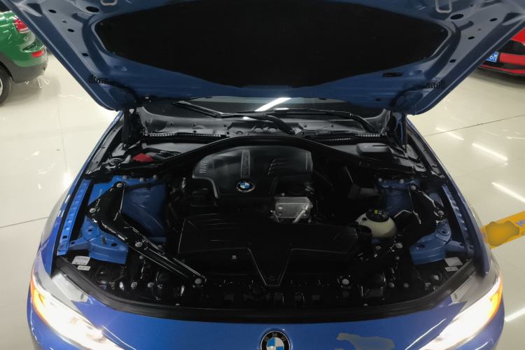 Used BMW 4 Series 2014 420i Convertible Design Line Package Engine Bay