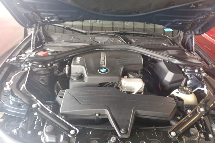 Used BMW 4 Series 2014 428i Convertible Sport Design Package Engine Bay