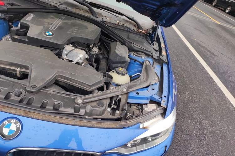 Used BMW 4 Series 2014 428i Convertible Design Package Engine Bay Left