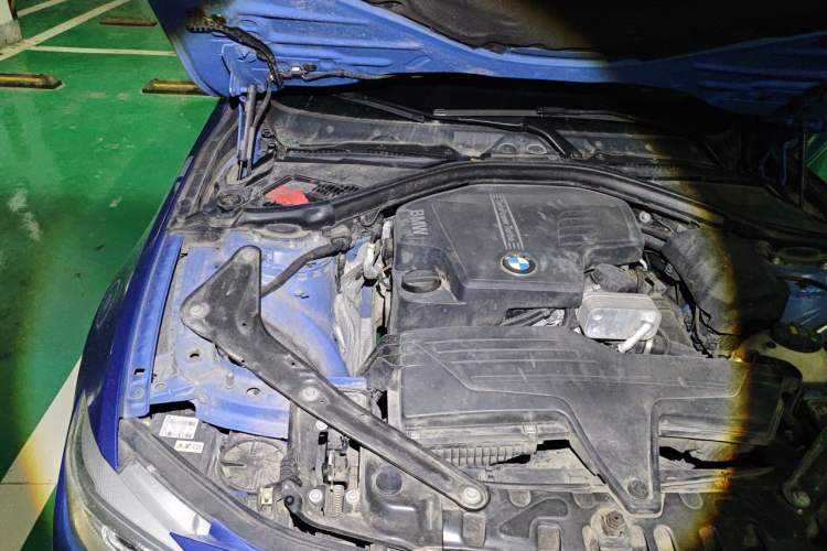 Used BMW 4 Series 2014 420i Convertible Luxury Design Package Engine Bay Right