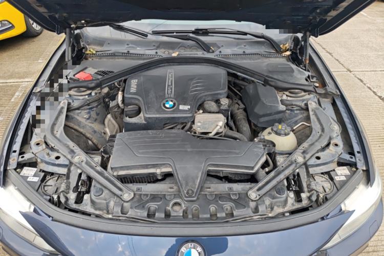 Used BMW 4 Series 2014 420i Convertible Fashion Model Engine Bay