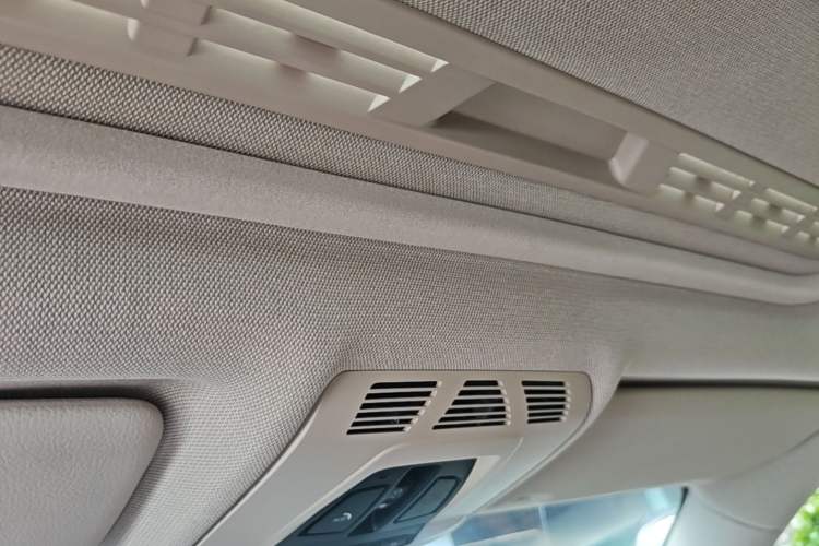 Used BMW 4 Series 2014 428i xDrive Luxury Design Package Headliner