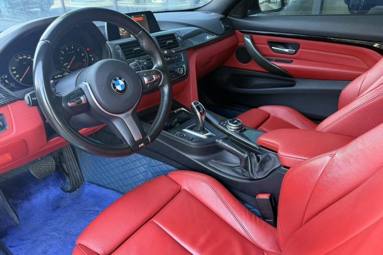 Used BMW 4 Series 2014 420i Design Package Model Interior 1