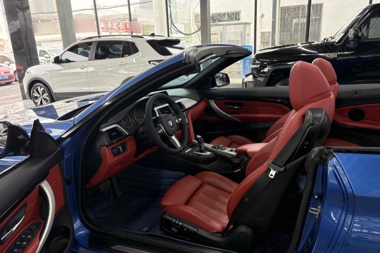 Used BMW 4 Series 2014 420i Convertible Design Line Package Interior 2