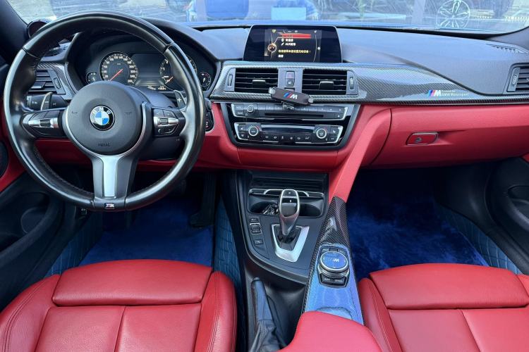 Used BMW 4 Series 2014 420i Design Package Model Interior 2