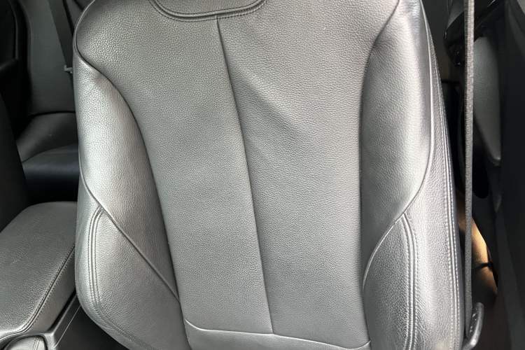 Used BMW 4 Series 2014 428i Gran Coupe Design Package Edition Interior 3