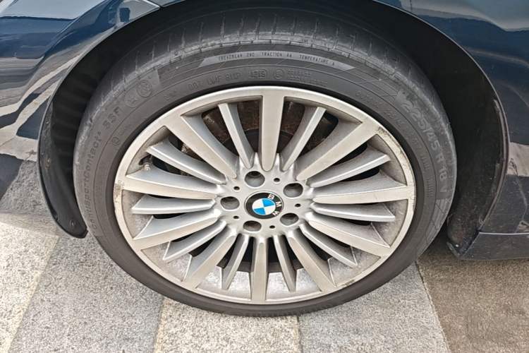 Used BMW 4 Series 2014 428i xDrive Luxury Design Package Left Front Wheel Hub