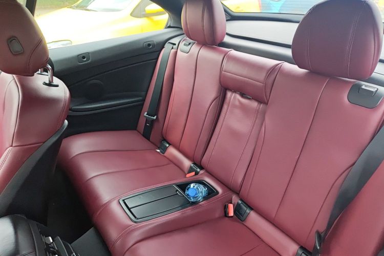 Used BMW 4 Series 2014 420i Convertible Fashion Model Left Rear Seat