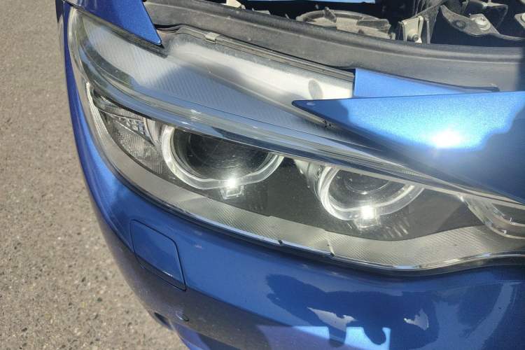 Used BMW 4 Series 2014 420i Convertible Sports Design Package Right Front Headlight