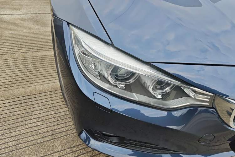 Used BMW 4 Series 2014 420i Convertible Fashion Model Right Front Headlight