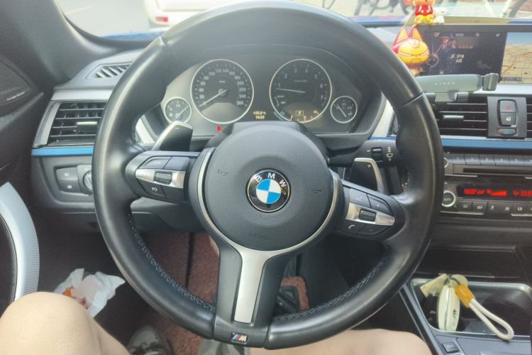Used BMW 4 Series 2014 435i Convertible Sport Design Package Steering Wheel