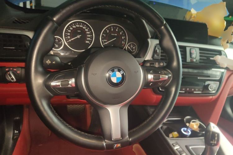 Used BMW 4 Series 2014 420i Convertible Sports Design Package Steering Wheel