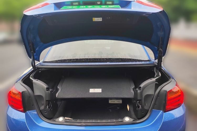 Used BMW 4 Series 2014 428i Convertible Design Package Trunk