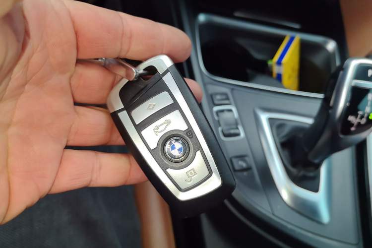 Used BMW 4 Series 2014 428i Convertible Design Package Vehicle Key