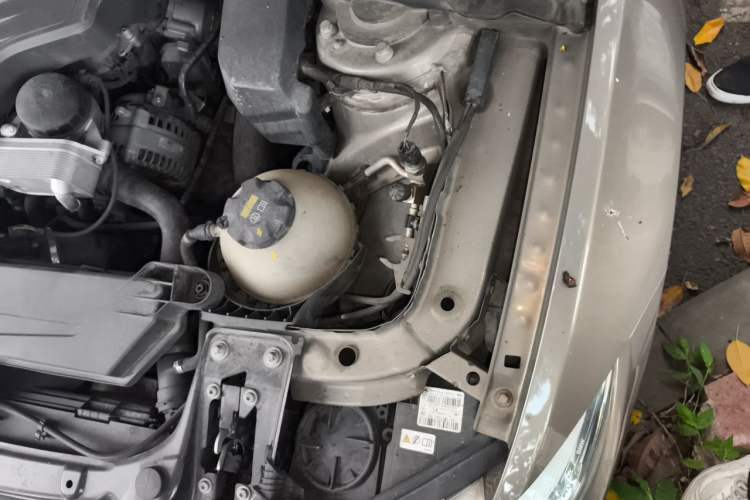 Used BMW 4 Series 2014 420i Gran Coupe Fashion Model Engine Bay Left