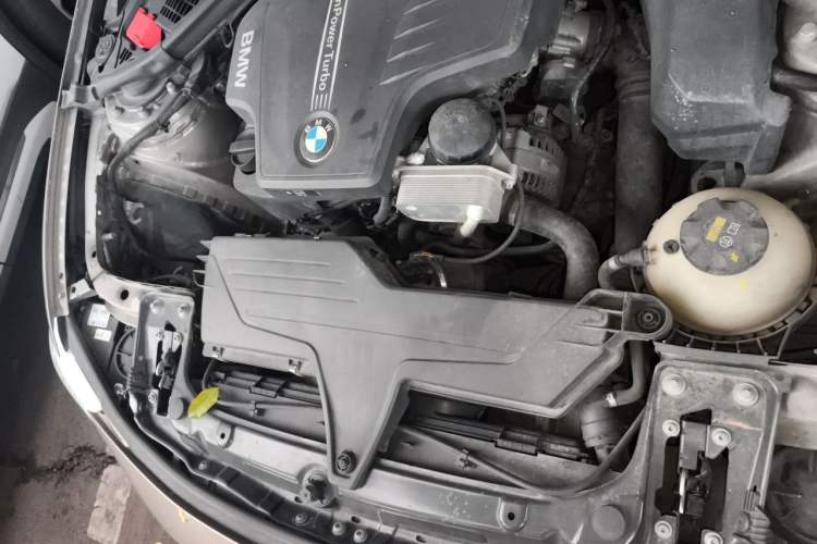Used BMW 4 Series 2014 420i Gran Coupe Fashion Model Engine Bay Right