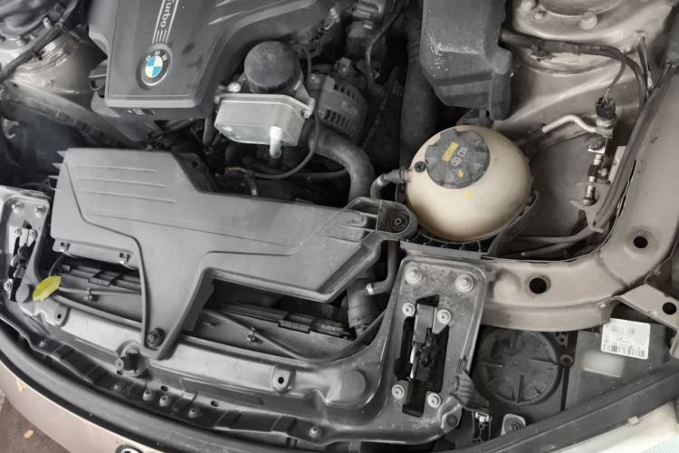 Used BMW 4 Series 2014 420i Gran Coupe Fashion Model Engine Bay