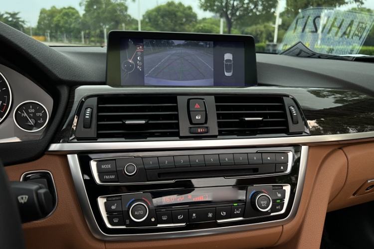 Used BMW 4 Series 2014 428i Convertible Design Package Interior 3