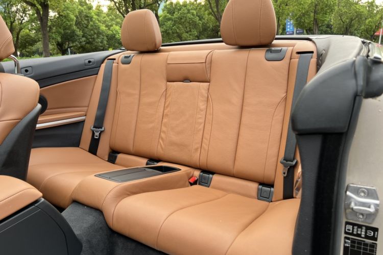 Used BMW 4 Series 2014 428i Convertible Design Package Interior 7
