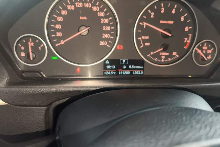 Used BMW 4 Series 2014 420i Gran Coupe Fashion Model Odometer Close Up