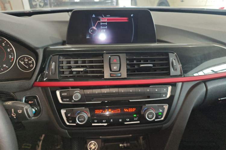 Used BMW 4 Series 2014 420i Convertible Sports Design Package Audio And AC Panel