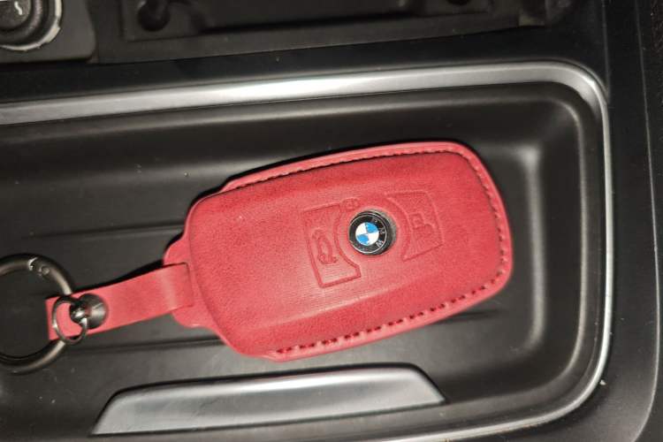 Used BMW 4 Series 2014 420i Convertible Sports Design Package Interior 1