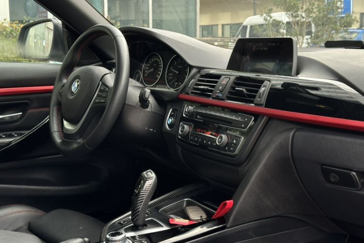Used BMW 4 Series 2014 420i Convertible Sports Design Package Interior 5
