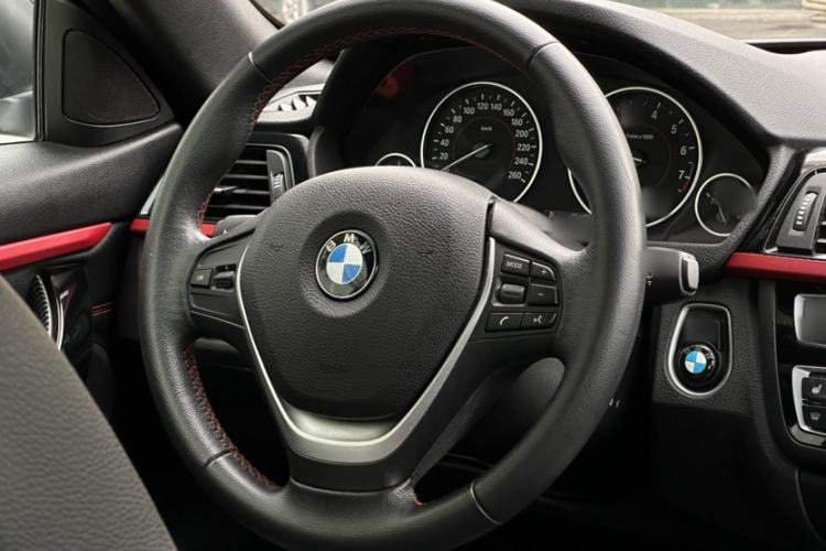 Used BMW 4 Series 2014 420i Convertible Sports Design Package Interior 7