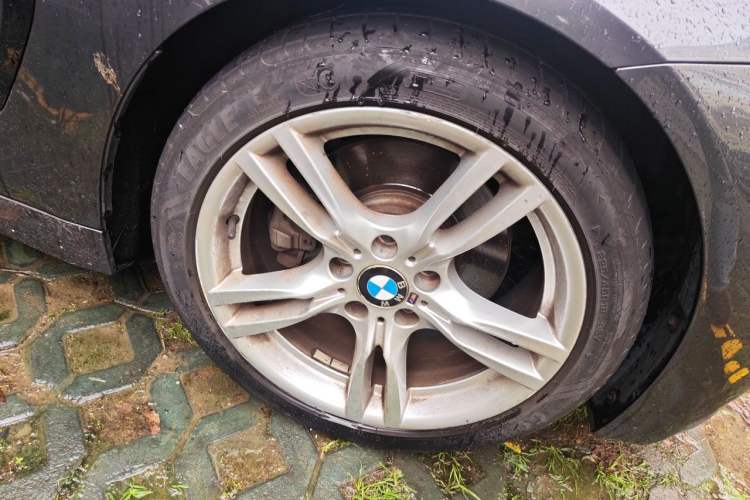 Used BMW 4 Series 2014 428i Gran Coupe Design Package Edition Right Front Wheel Hub