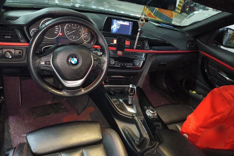 Used BMW 4 Series 2014 420i Convertible Luxury Design Package Center Console